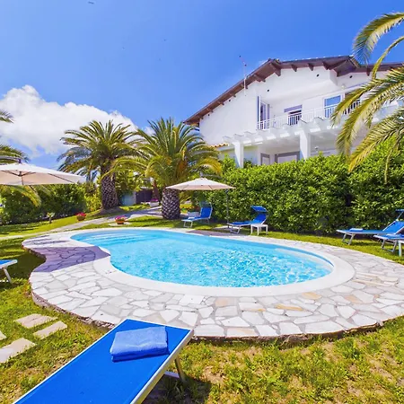فيلة Yourhome - Claudette ماسّا لوبْرينسِ